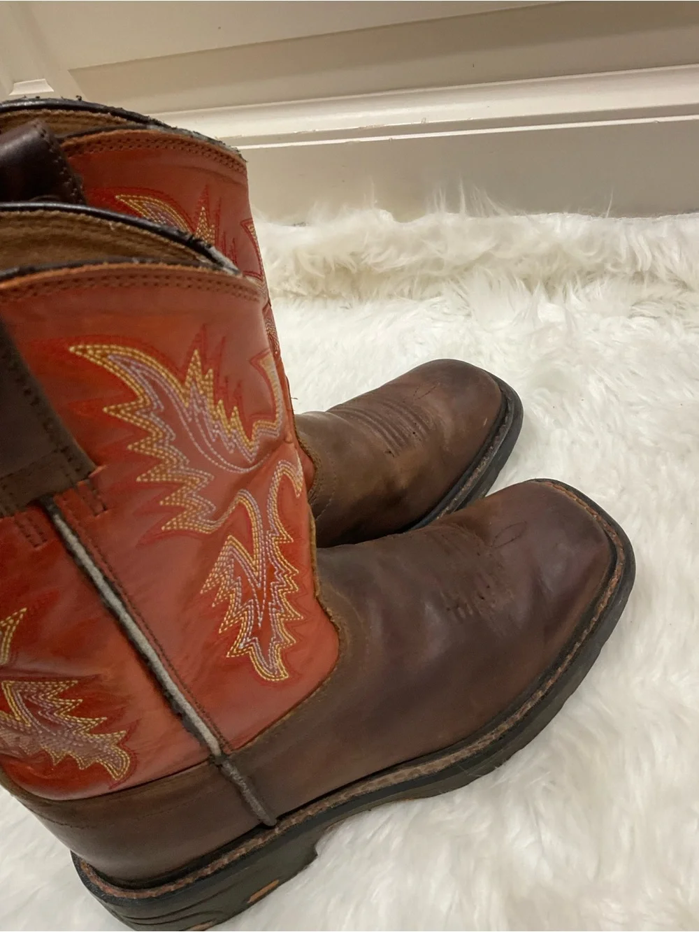 ARIAT BOYS' EARTH WORKHOG® WESTERN BOOTS - SQUARE TOE